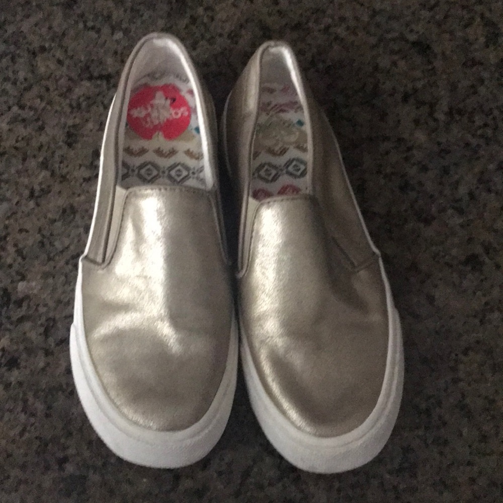 Roxy gold sneakers size 6